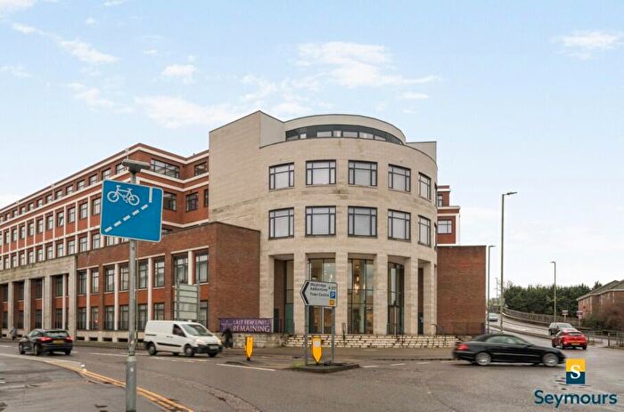 1 Bedroom Apartment To Rent In Chertsey, Surrey, KT16