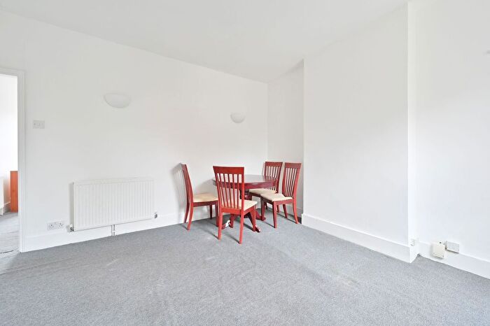 1 Bedroom Flat To Rent In Stanley Road, Harrow, HA2