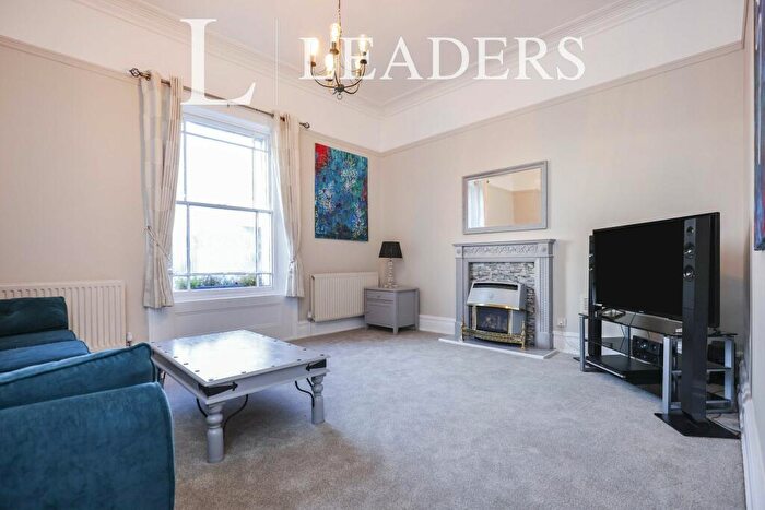 2 Bedroom Apartment To Rent In Kenilworth Road, Leamington Spa, CV32