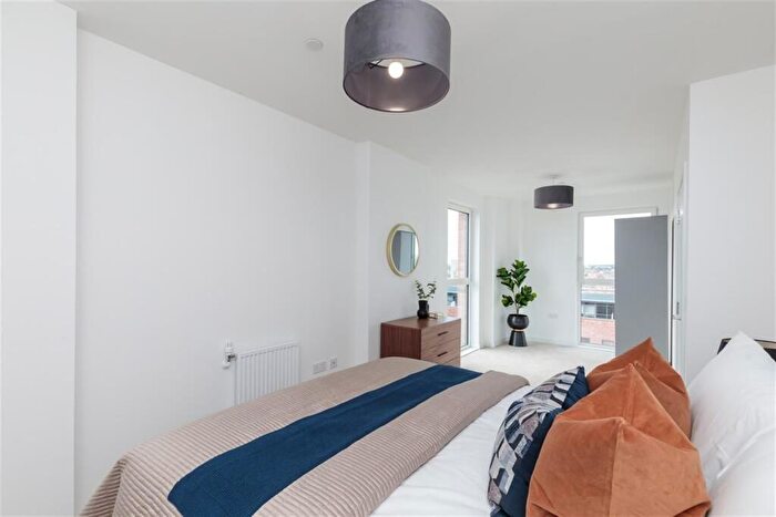 1 Bedroom Flat To Rent In Thunderer Street, London, E13