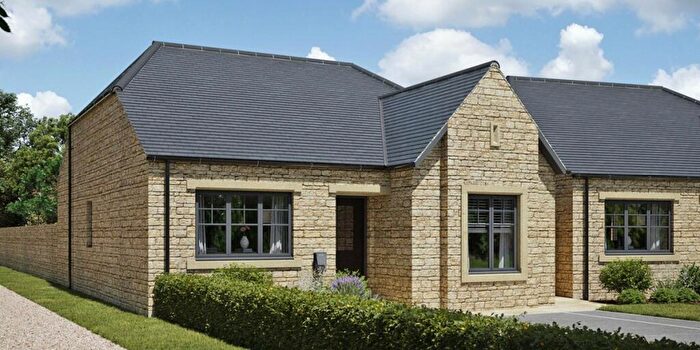 2 Bedroom Bungalow For Sale In Ashmead Drive, Gotherington, Cheltenham, Gloucestershire, GL52