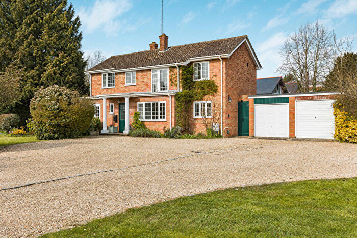 4 Bedroom Detached House For Sale In Glebe Close, Moulsford, OX10