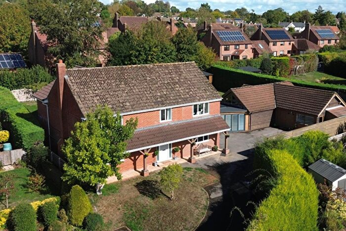 5 Bedroom Detached House For Sale In The Paddocks, Ramsbury, SN8