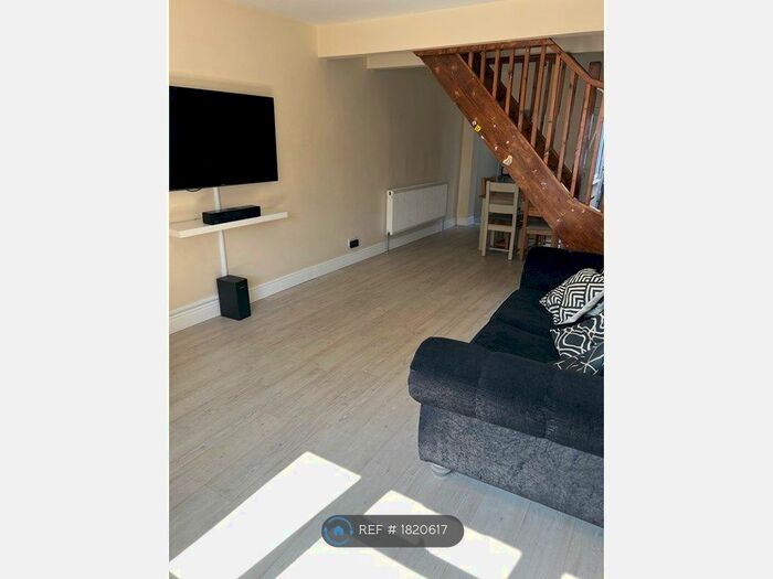 3 Bedroom Terraced House To Rent In Milton Road, Swanscombe, DA10