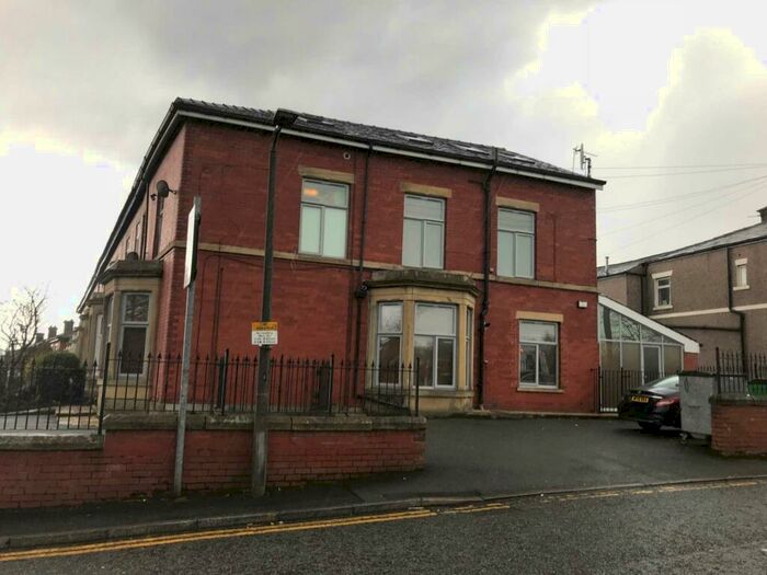 2 Bedroom Duplex To Rent In Manchester Road, Bury, BL9