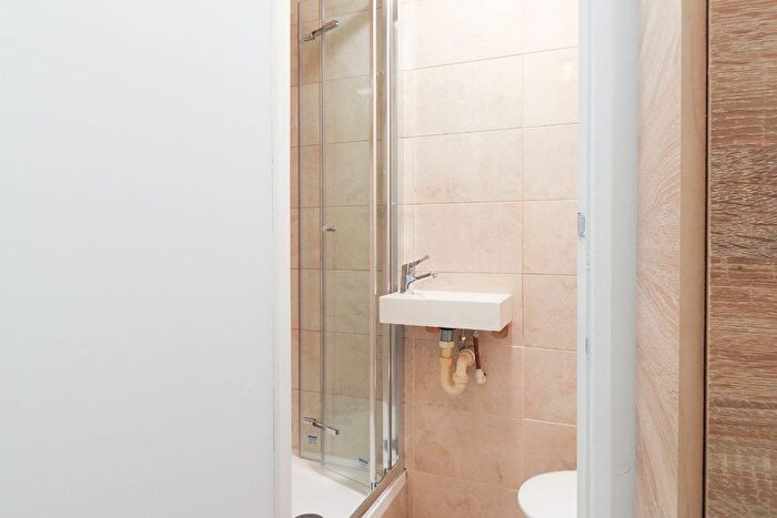 Studio To Rent In Camden High Street, London, NW1