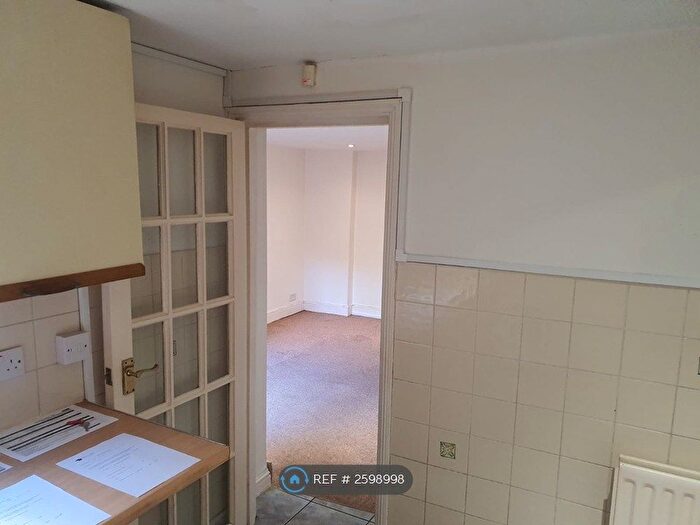 1 Bedroom Flat To Rent In Malden Road, London, NW5