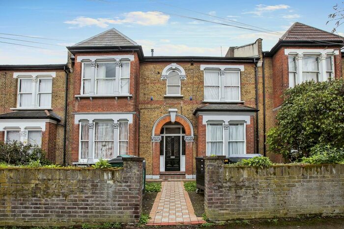 1 Bedroom Flat To Rent In Forest Drive East, Leyton, E11