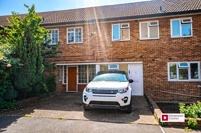 4 Bedroom Terraced House To Rent In Paragon Road, Hackney Central, London, E9