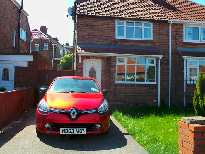 2 Bedroom Semi-Detached House To Rent In Woodside Gardens, Dunston, Gateshead, NE11