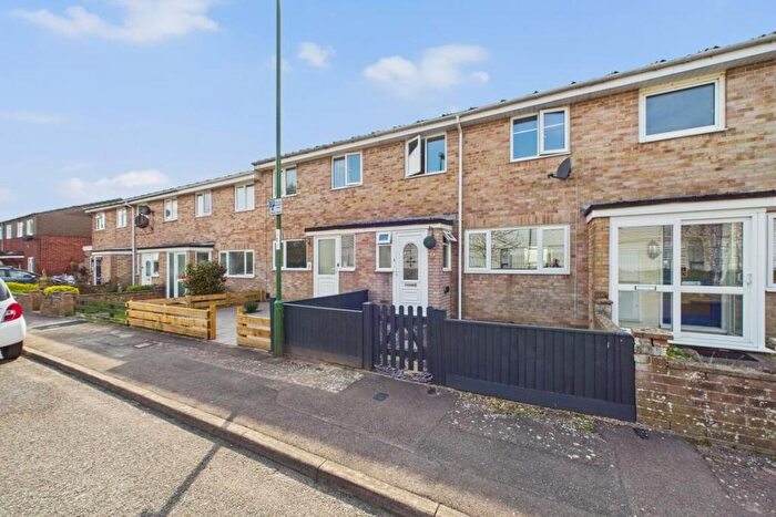 3 Bedroom Terraced House For Sale In The Pitcroft, Chichester, PO19