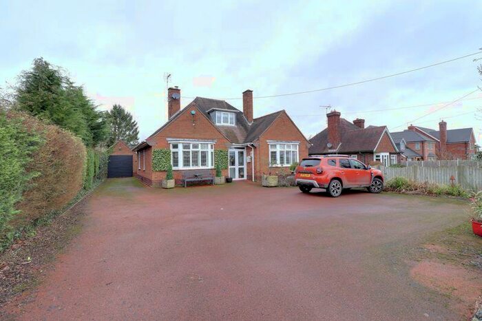 4 Bedroom Detached Bungalow For Sale In Long Lane, Derrington, Stafford, ST18