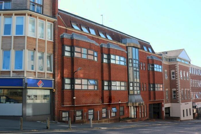 1 Bedroom Flat To Rent In Corporation Street, High Wycombe, HP13