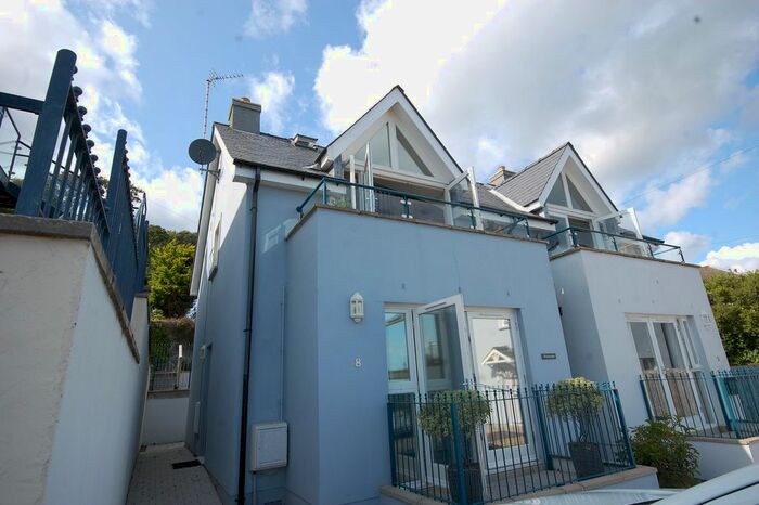 2 Bedroom Semi-Detached House To Rent In Golygfa Coron, Penally, Tenby, SA70