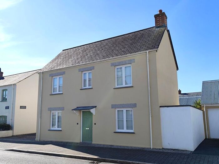 3 Bedroom Detached House For Sale In Stret Lugan, Nansledan, TR8