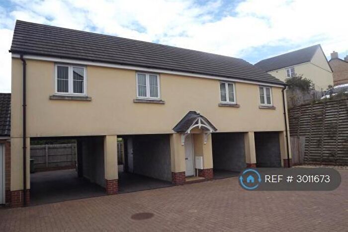 2 Bedroom Detached House To Rent In Trafalgar Drive, Torrington, EX38