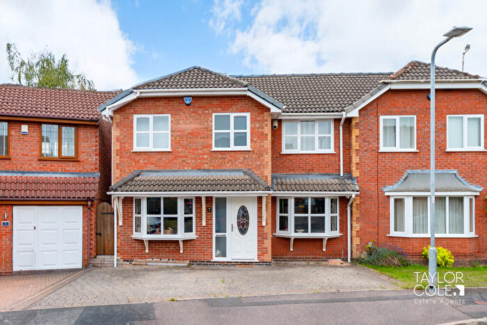 4 Bedroom Semi-Detached House For Sale In Suffolk Way, Tamworth, B78