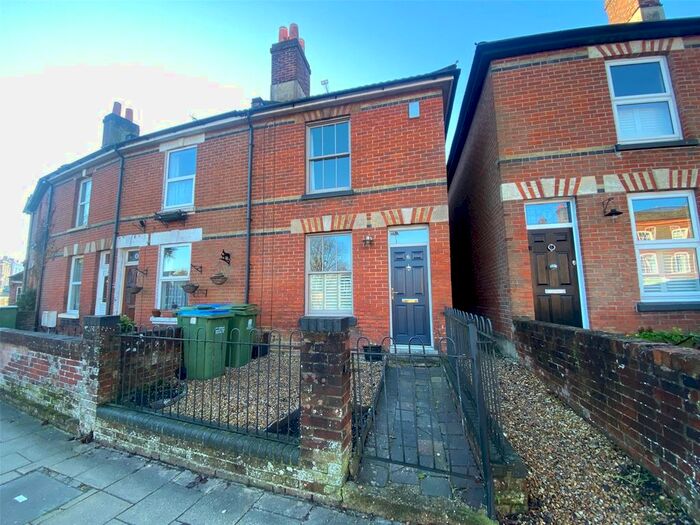 2 Bedroom Terraced House To Rent In Wickham Road, Fareham, Hampshire PO16
