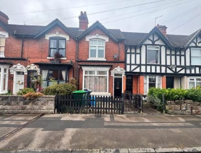 3 Bedroom Property To Rent In Lightwoods Road, Smethwick, B67