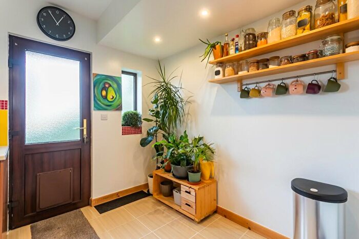 2 Bedroom Semi-Detached House For Sale In Clark Place, Kirkcaldy, KY2