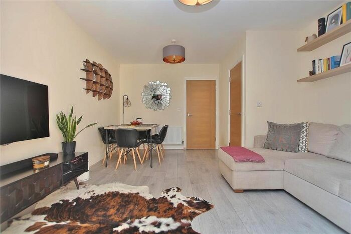 2 Bedroom Property To Rent In Yorktown Road, Sandhurst, GU47