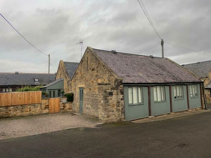 3 Bedroom Barn Conversion To Rent In Ravensworth Eatate, NE11