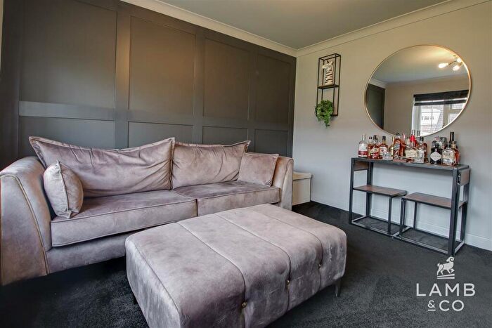 4 Bedroom Detached House For Sale In The Sparlings, Kirby-Le-Soken, Frinton-on-Sea, CO13