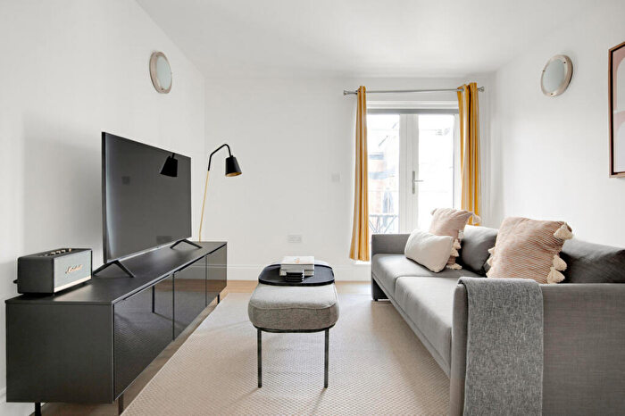 2 Bedroom Apartment To Rent In Hare Marsh, London, , Uk, E2