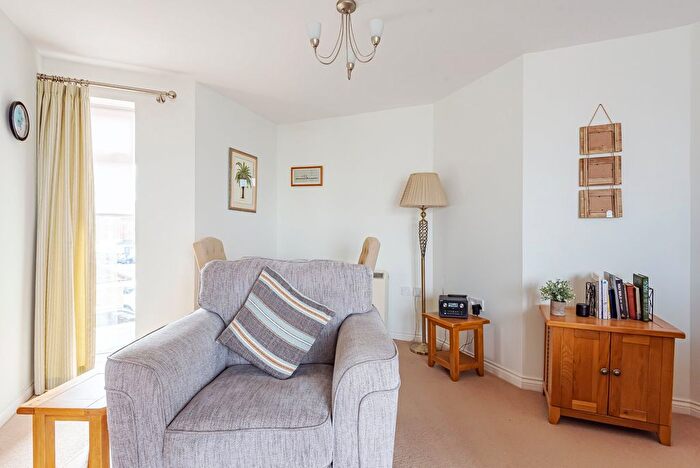 2 Bedroom Flat For Sale In Hayling Close, Priddys Hard, Gosport, Hampshire, PO12