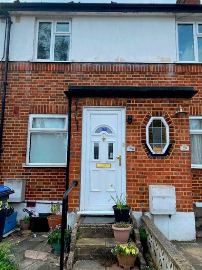 2 Bedroom Maisonette To Rent In Errol Gardens, New Malden, KT3