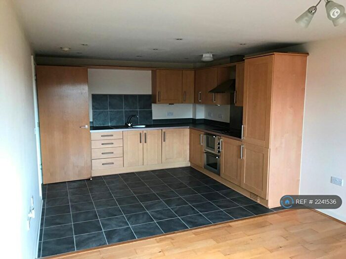 1 Bedroom Flat To Rent In Tadros Court, High Wycombe, HP13