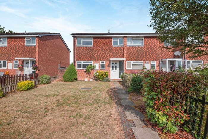 3 Bedroom Semi-Detached House To Rent In Oakfields Close, Ecchinswell, Newbury, Berkshire, RG20
