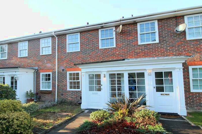 2 Bedroom House To Rent In Hill Lands, Wargrave, RG10