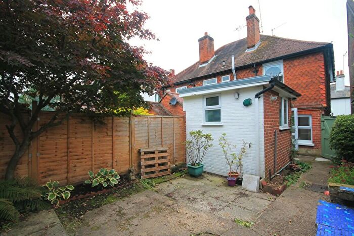 2 Bedroom End Of Terrace House To Rent In Byron Place, Leatherhead, KT22