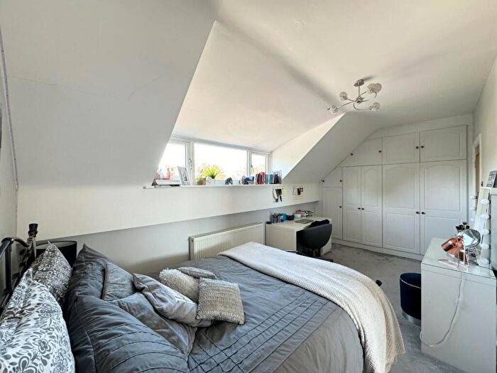 6 Bedroom Semi Detached House For Sale In Chingford, Essex, IG8