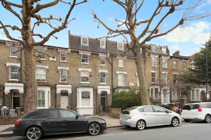 2 Bedroom Flat To Rent In Hammersmith Grove, Hammersmith, W6