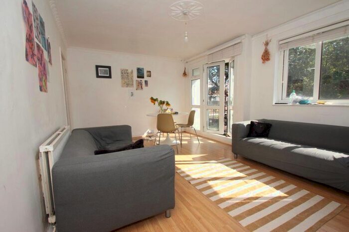 3 Bedroom Flat To Rent In Gilpin Road, London, E5