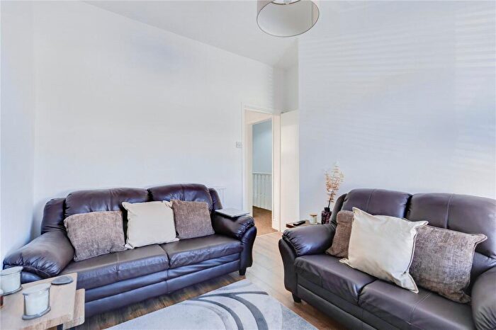 2 Bedroom Apartment For Sale In Seymour Street, Splott, CF24