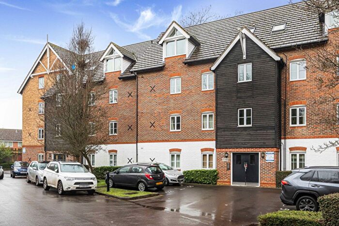 2 Bedroom Flat For Sale In Fryers Lane, Wye Gardens Fryers Lane, HP12