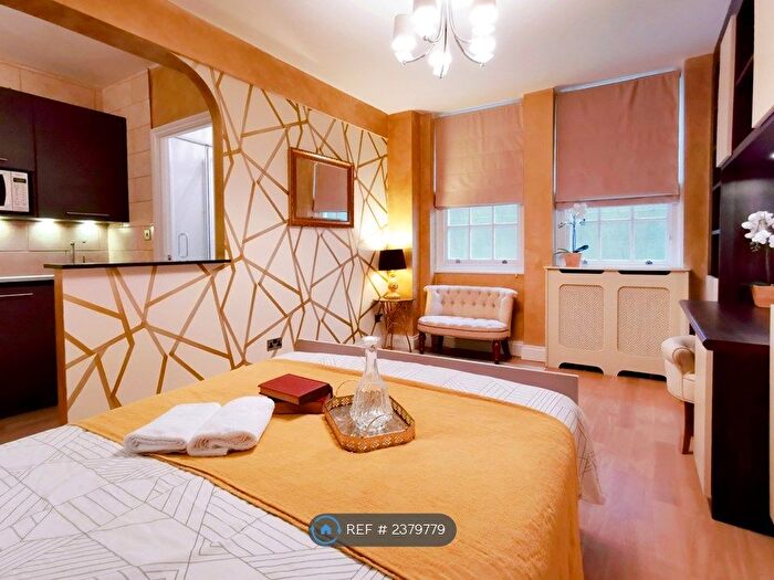 Studio To Rent In Ivor Court, London, NW1