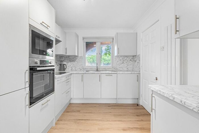 4 Bedroom Terraced House To Rent In Greenland Quay, Surrey Quays, SE16