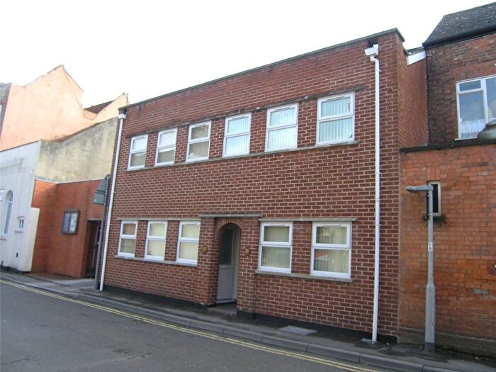 2 Bedroom Flat To Rent In Friarn Street, Bridgwater, Somerset, TA6