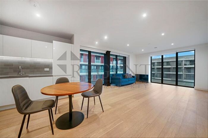 2 Bedroom Apartment To Rent In Marco Polo Tower, Bonnet St, E16