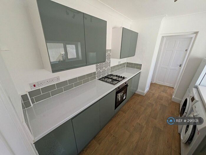 4 Bedroom Terraced House To Rent In Railway St, Cardiff, CF24