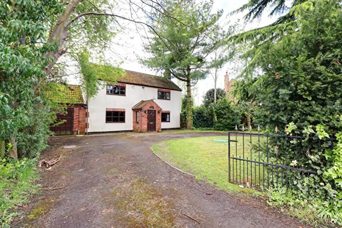 3 Bedroom Detached House For Sale In Main Street, Graizelound, Haxey, DN9