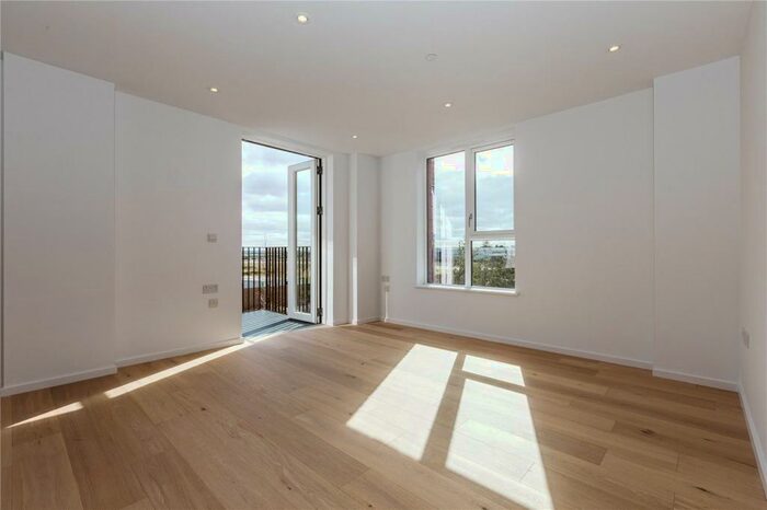 2 Bedroom Apartment To Rent In Barnwell Crescent, Patchway, Bristol, BS34