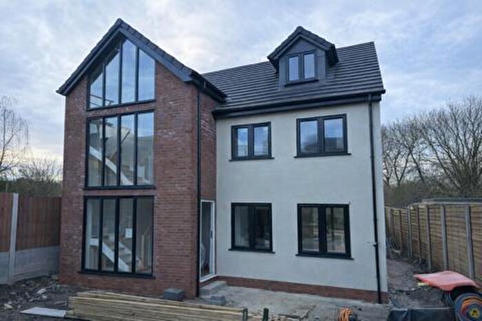 4 Bedroom Detached House For Sale In Heath Road, Uttoxeter, Staffordshire, ST14