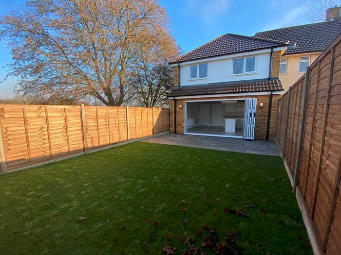 3 Bedroom End Of Terrace House To Rent In Someries Road, Hemel Hempstead HP1