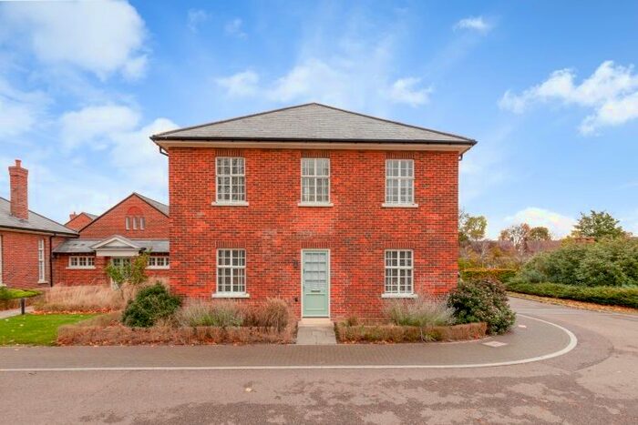 3 Bedroom Semi-Detached House To Rent In Orchard Square, Caversfield, Bicester, OX27