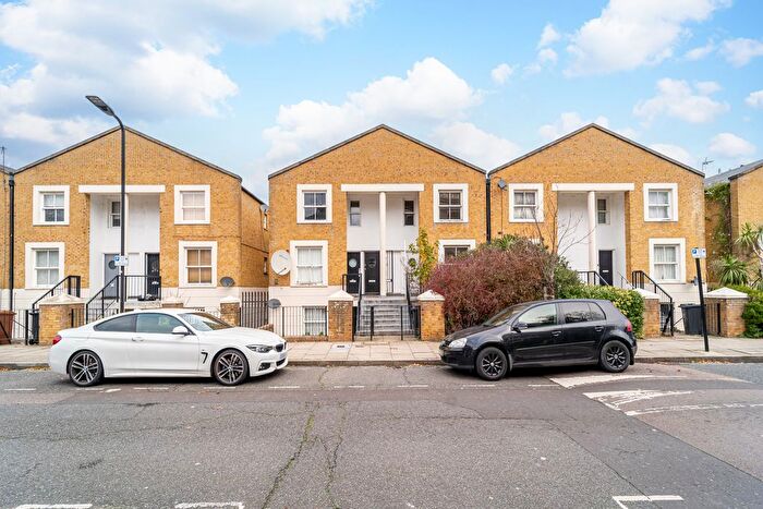 4 Bedroom Terraced House For Sale In Shrubland Road, Hackney, London, E8
